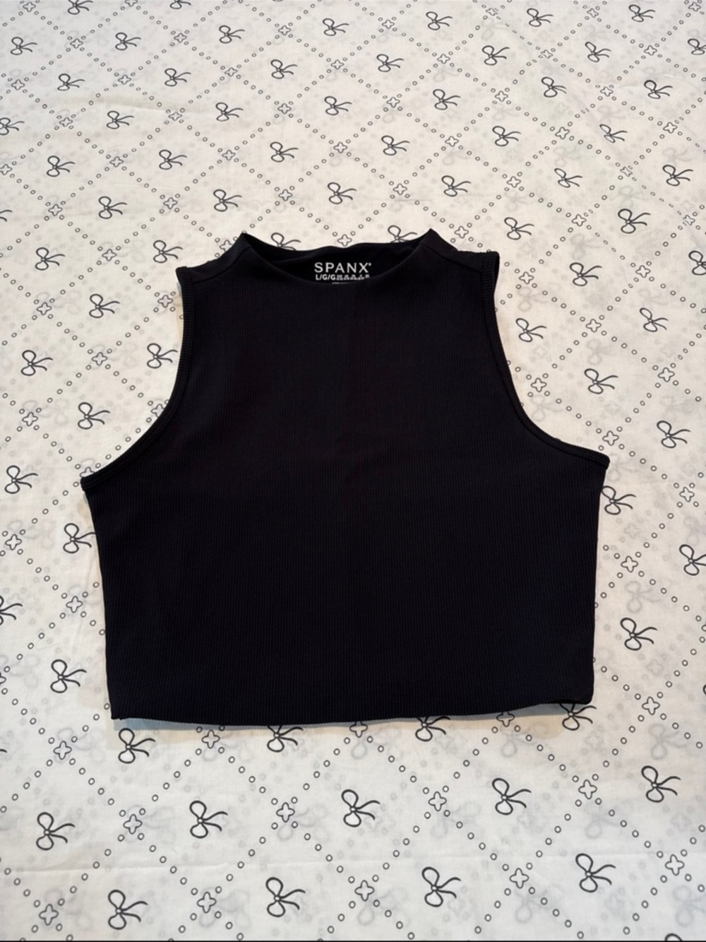 SPANX Black Ribbed cropped Athletic Tank top size Large